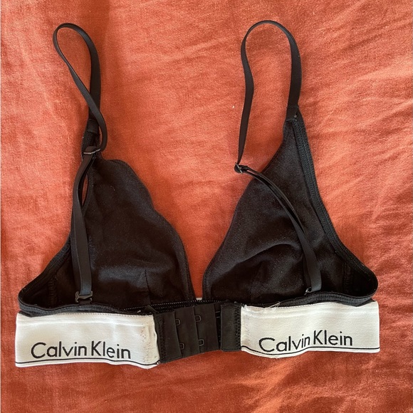 Calvin Klein bralette - Picture 2 of 3